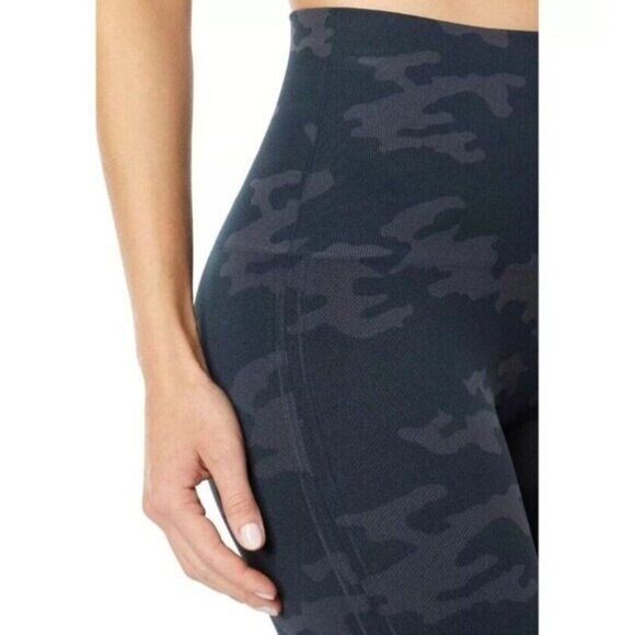 SPANX activewear black size XS women's camouflage print athletic gym workout - Picture 11 of 11